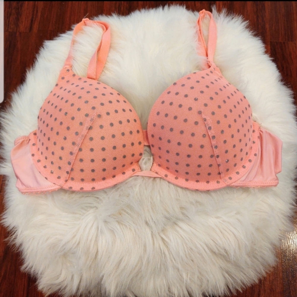 VICTORIA SECRETS BRA